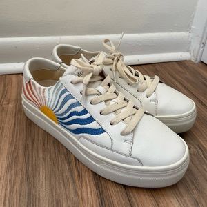 Soludos Groovy Wave Platform